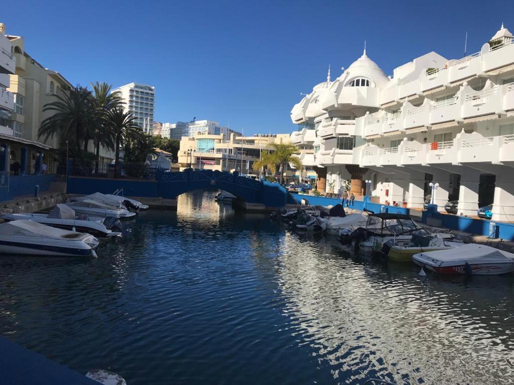 Estudio Recien Reformado En Primera Linea De Playa Lägenhet Benalmádena Exteriör bild
